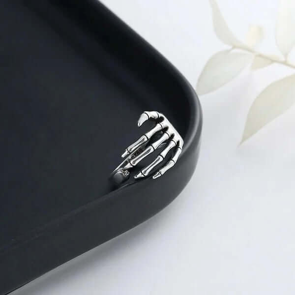 Skeleton Hand Ring